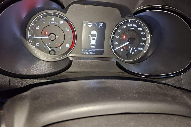 Used Dongfeng Aeolus AX5 2017 1.4T Automatic Qushang Model Odometer Close Up