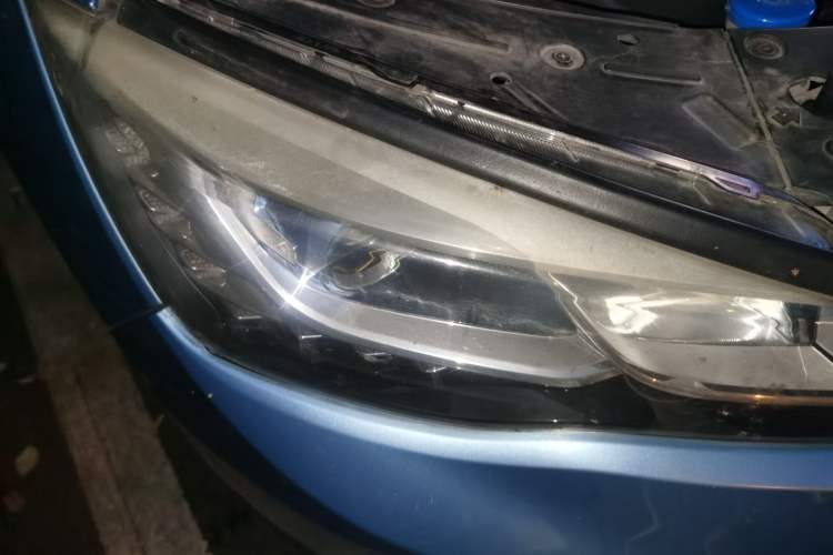 Used Dongfeng Aeolus AX5 2017 1.4T Automatic Quyue Model Right Front Headlight