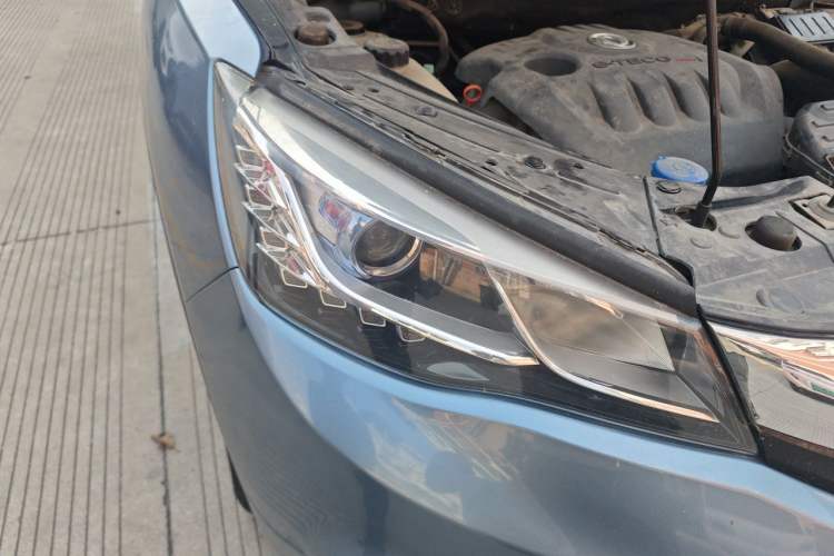 Used Dongfeng Aeolus AX5 2017 1.4T Manual Qushang Model Right Front Headlight