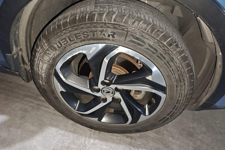 Used Dongfeng Aeolus AX5 2017 1.4T Automatic Qushang Model Right Front Wheel Hub