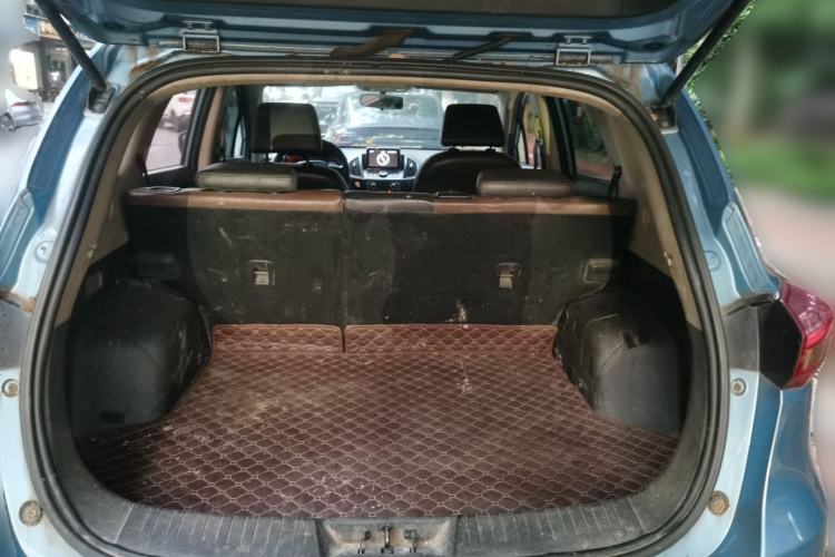 Used Dongfeng Aeolus AX5 2017 1.4T Automatic Quyue Model Trunk