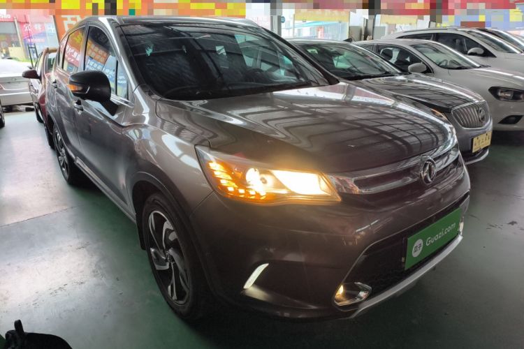 Used Dongfeng Aeolus AX5 2017 1.4T Automatic Qúzūn Model Front Right 45 Deg