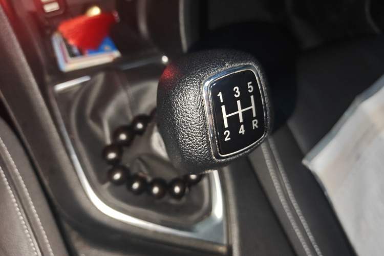 Used Dongfeng Aeolus AX5 2017 1.4T Manual Fun Edition Gear Lever