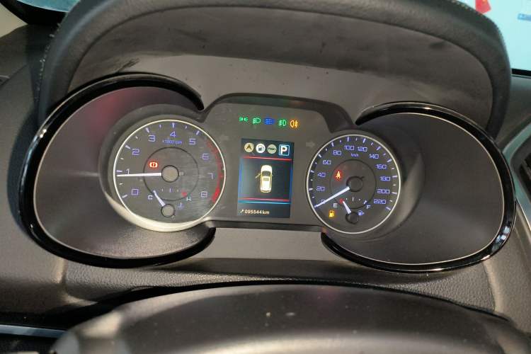 Used Dongfeng Aeolus AX5 2017 1.4T Automatic Qúzūn Model Instrument Cluster
