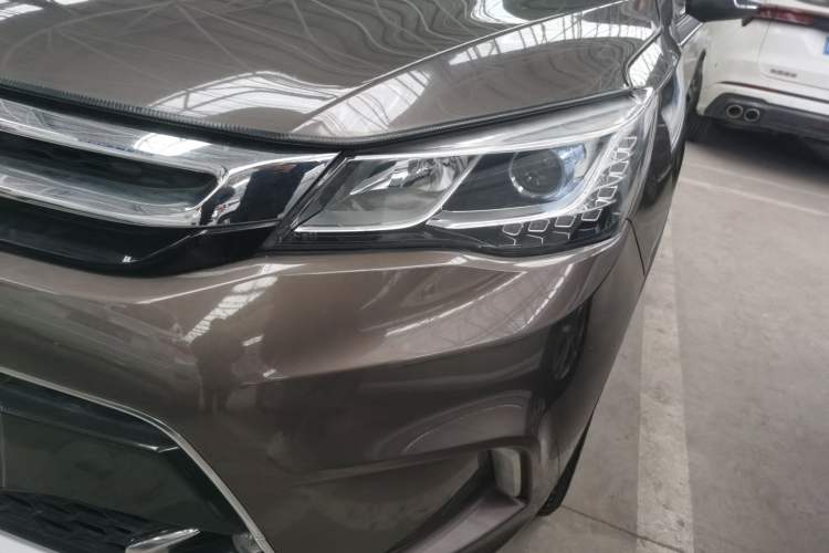 Used Dongfeng Aeolus AX5 2017 1.4T Automatic Qushang Model Left Front Headlight