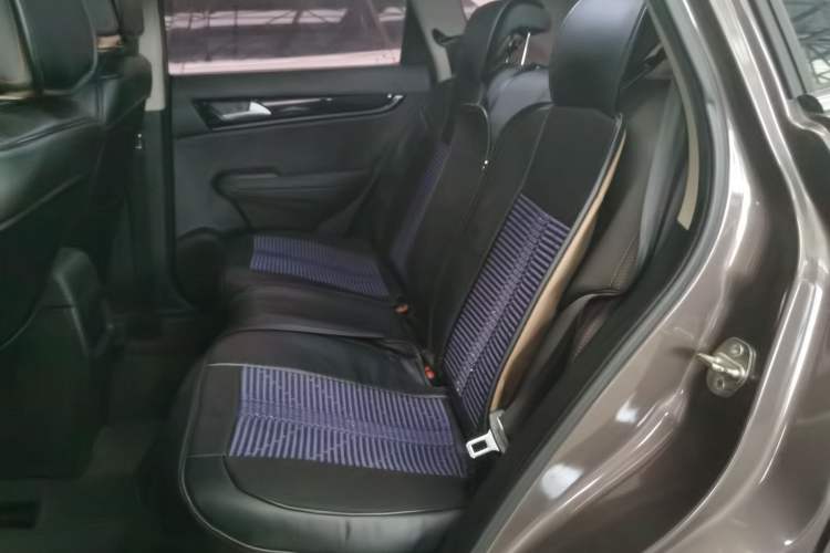 Used Dongfeng Aeolus AX5 2017 1.4T Automatic Qushang Model Left Rear Seat