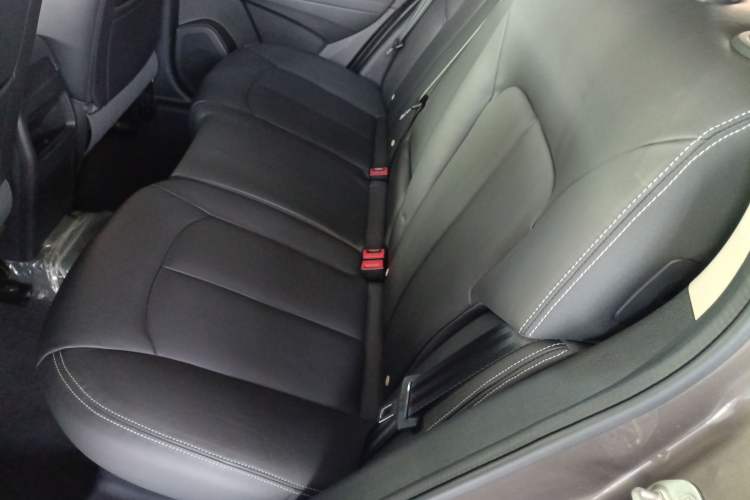 Used Dongfeng Aeolus AX5 2017 1.4T Automatic Fun Edition Left Rear Seat