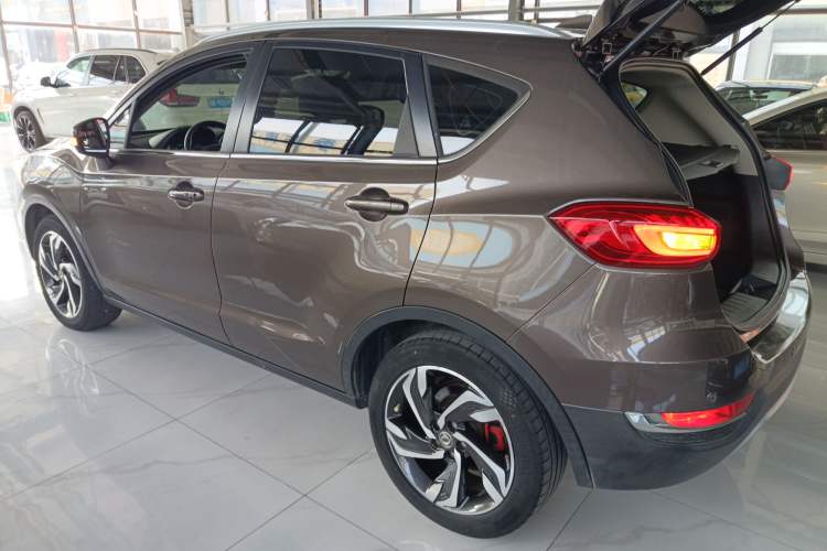 Used Dongfeng Aeolus AX5 2017 1.4T Automatic Fun Edition Left Side