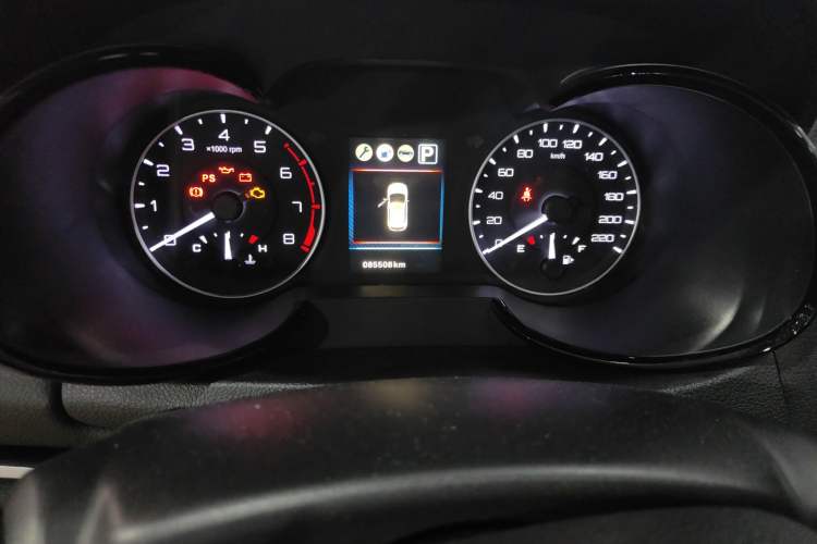 Used Dongfeng Aeolus AX5 2017 1.4T Automatic Fun Edition Odometer Close Up