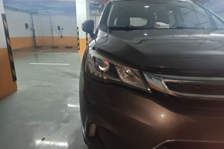 Used Dongfeng Aeolus AX5 2017 1.4T Manual Fun Edition Right Front Headlight