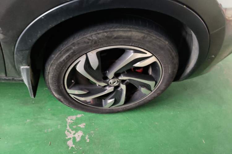 Used Dongfeng Aeolus AX5 2017 1.4T Automatic Qúzūn Model Right Rear Wheel Hub