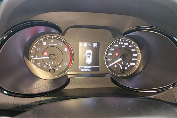 Used Dongfeng Aeolus AX5 2017 1.4T Automatic Qushang Model Instrument Cluster