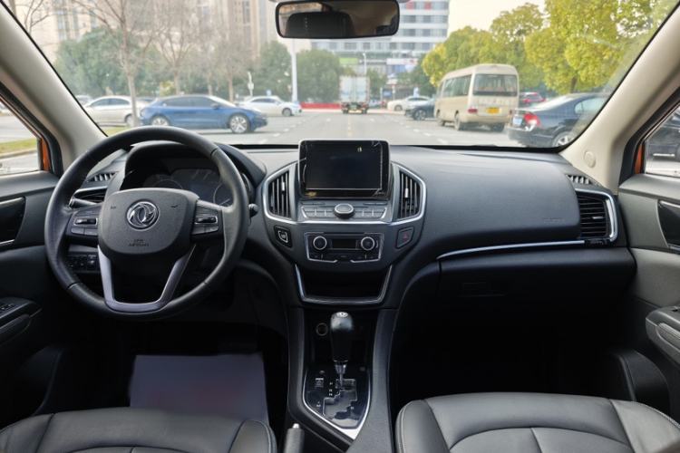 Used Dongfeng Aeolus AX5 2017 1.4T Automatic Fun Edition Interior 2
