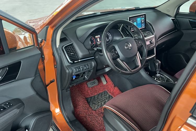 Used Dongfeng Aeolus AX5 2017 1.4T Automatic Qúzūn Model Interior 2