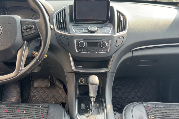 Used Dongfeng Aeolus AX5 2017 1.4T Automatic Qushang Model Interior 5