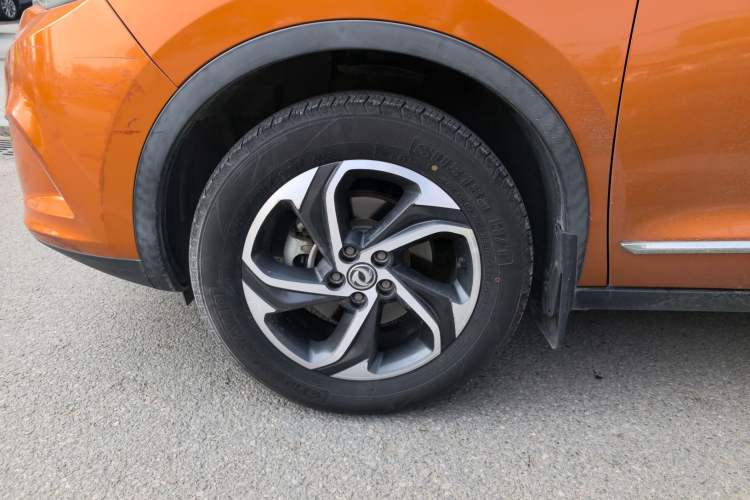 Used Dongfeng Aeolus AX5 2017 1.4T Automatic Qushang Model Left Front Wheel Hub