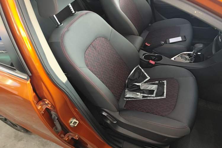 Used Dongfeng Aeolus AX5 2017 1.4T Automatic Qushang Model Right Front Seat