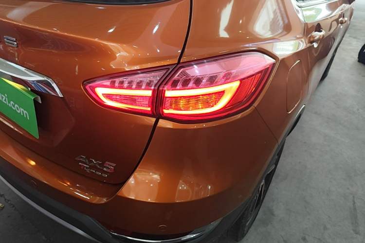 Used Dongfeng Aeolus AX5 2017 1.4T Automatic Qushang Model Right Rear Taillight