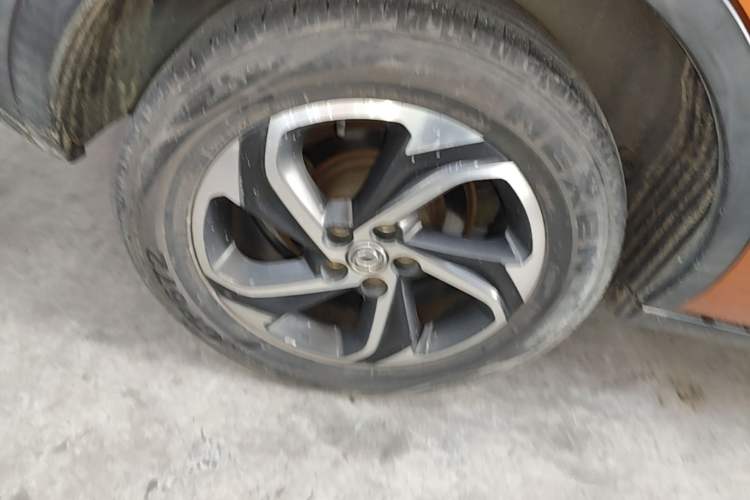Used Dongfeng Aeolus AX5 2017 1.4T Automatic Qushang Model Right Rear Wheel Hub