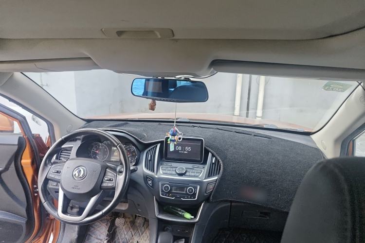 Used Dongfeng Aeolus AX5 2017 1.4T Manual Quyue Model Center Console
