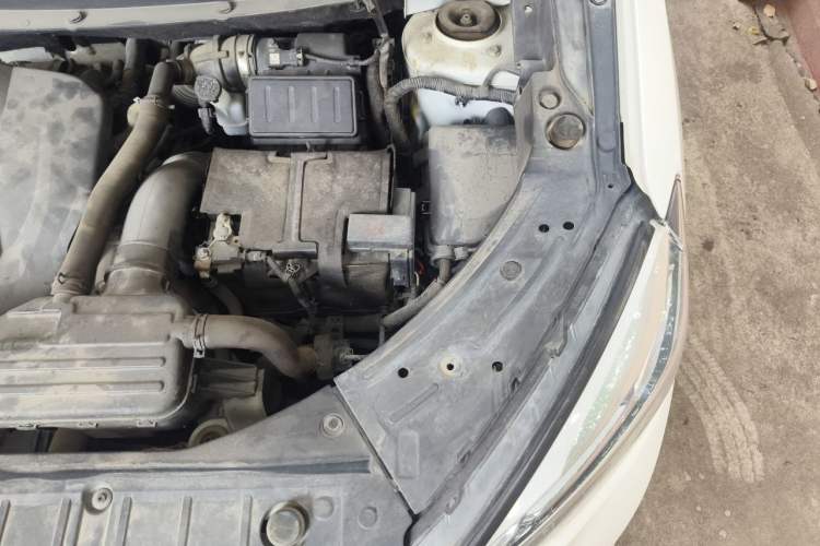 Used Dongfeng Aeolus AX5 2017 1.4T Automatic Qushang Model Engine Bay Left