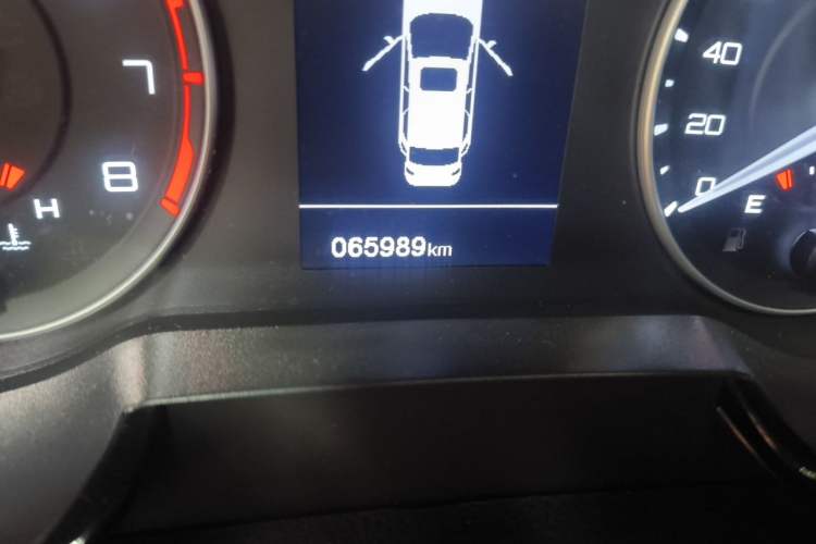 Used Dongfeng Aeolus AX5 2017 1.4T Automatic Qushang Model Odometer Close Up