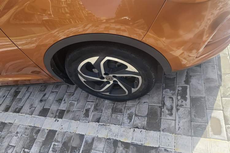 Used Dongfeng Aeolus AX5 2017 1.4T Manual Quyue Model Right Front Wheel Hub