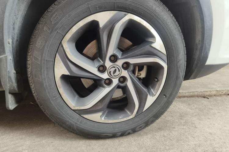 Used Dongfeng Aeolus AX5 2017 1.4T Automatic Qushang Model Right Front Wheel Hub