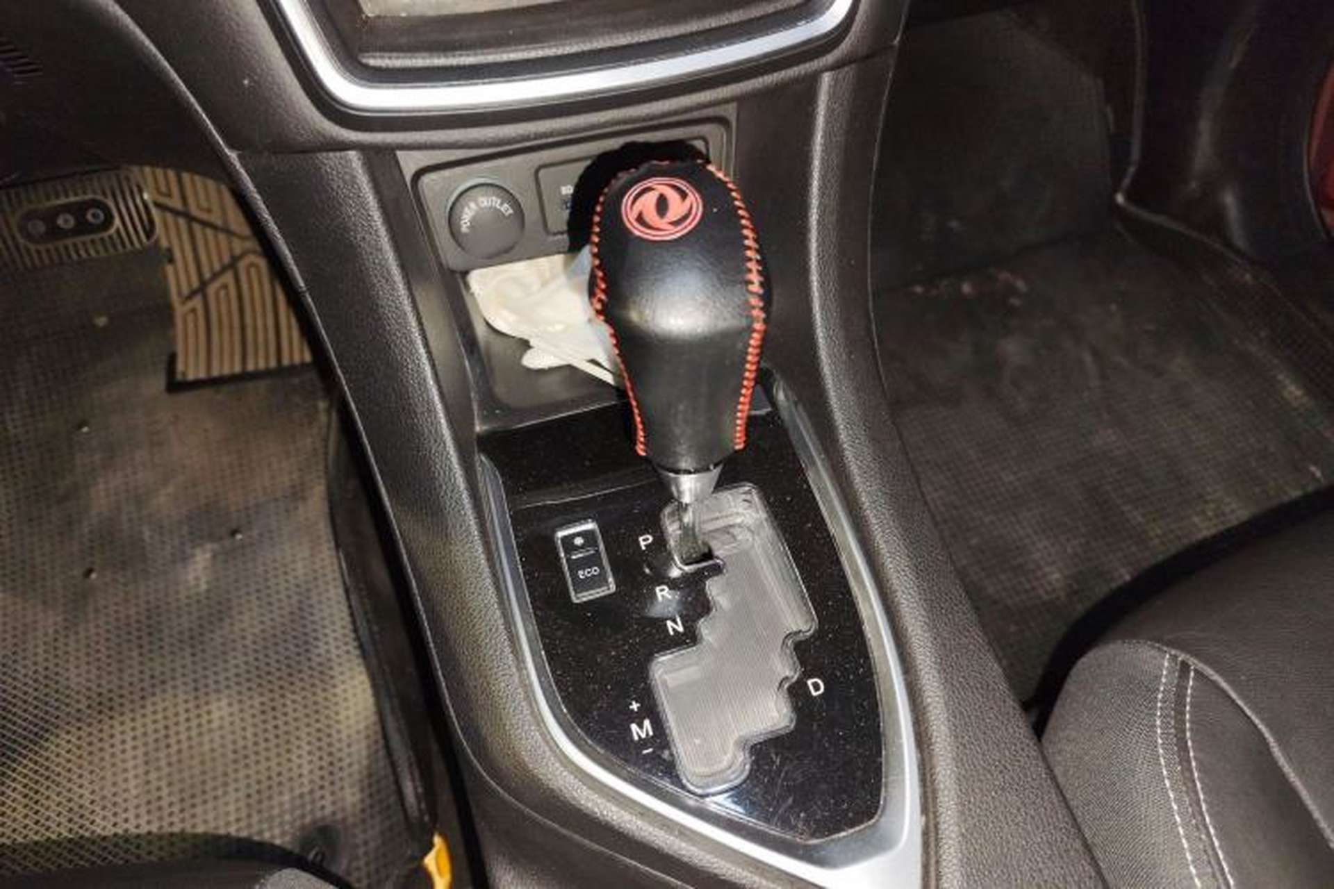 Used Dongfeng Aeolus AX5 2017 1.4T Automatic Qúzūn Model Gear Lever