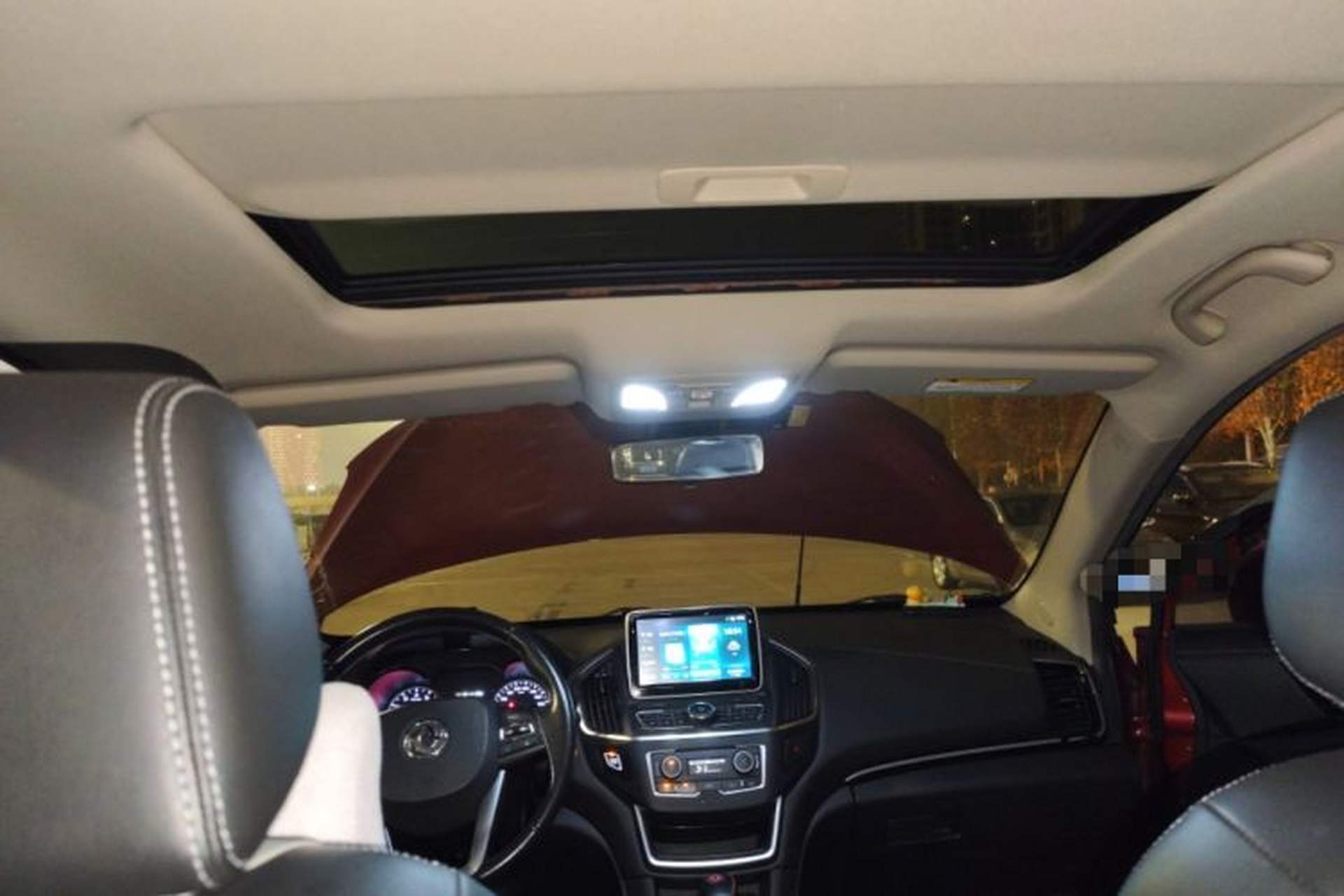 Used Dongfeng Aeolus AX5 2017 1.4T Automatic Qúzūn Model Headliner