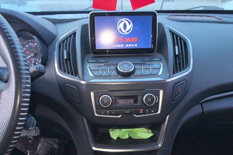 Used Dongfeng Aeolus AX5 2017 1.4T Automatic Qushang Model Audio And AC Panel