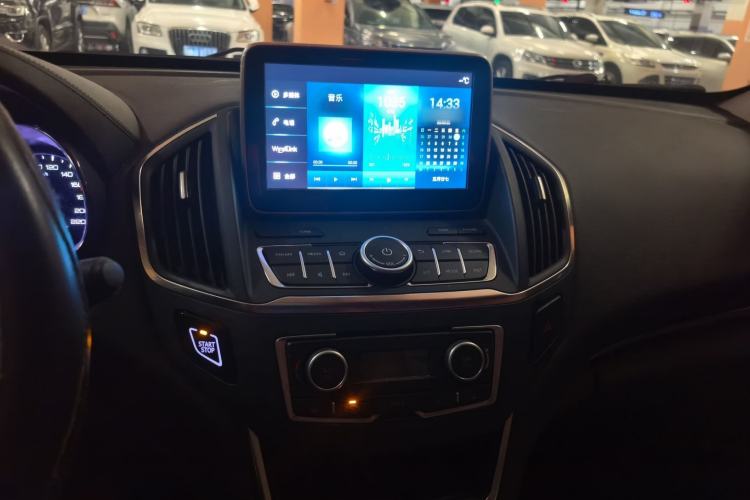 Used Dongfeng Aeolus AX5 2017 1.4T Automatic Fun Edition Audio And AC Panel