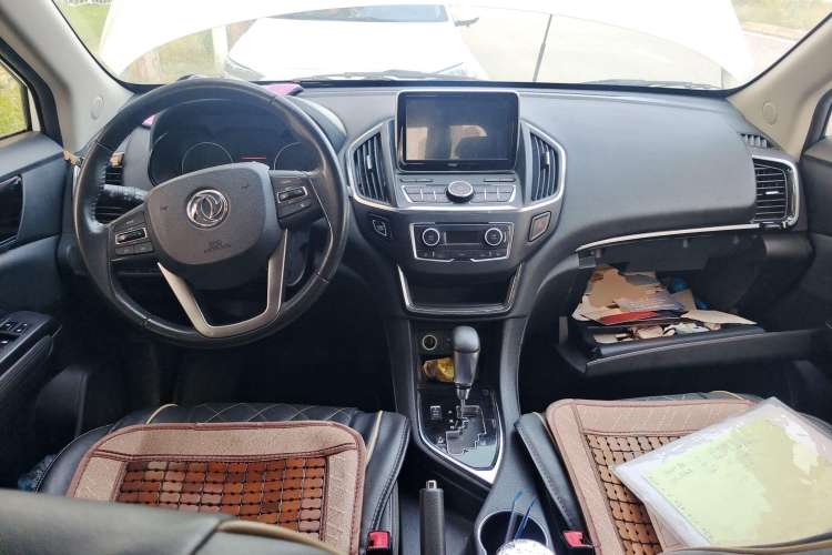 Used Dongfeng Aeolus AX5 2017 1.4T Automatic Fun Edition Center Console