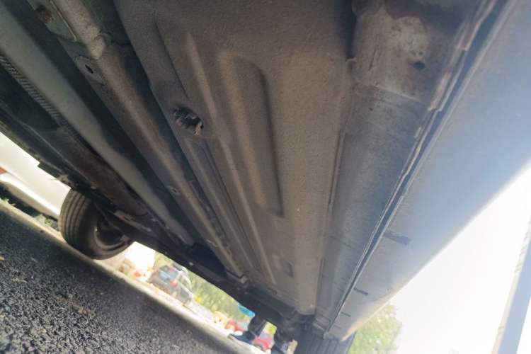Used Dongfeng Aeolus AX5 2017 1.4T Manual Fun Edition Chassis Front Left