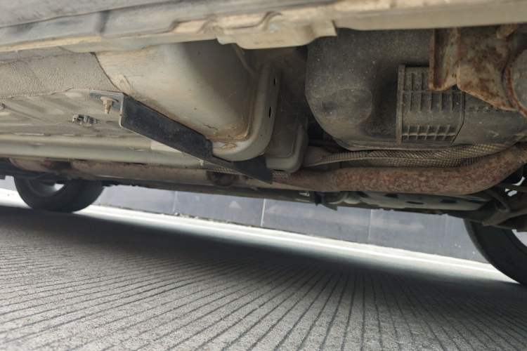 Used Dongfeng Aeolus AX5 2017 1.4T Automatic Qushang Model Chassis Rear Left