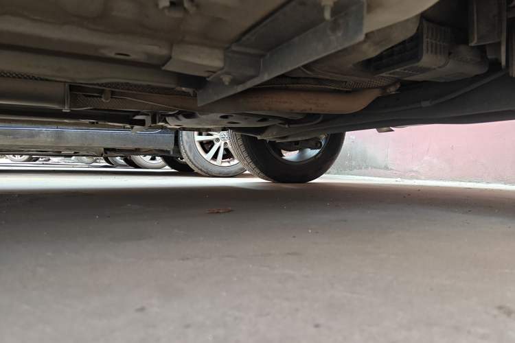Used Dongfeng Aeolus AX5 2017 1.4T Automatic Qushang Model Chassis Rear Right
