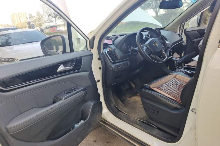 Used Dongfeng Aeolus AX5 2017 1.4T Automatic Fun Edition Driver Seat