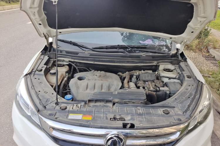 Used Dongfeng Aeolus AX5 2017 1.4T Automatic Fun Edition Engine Bay