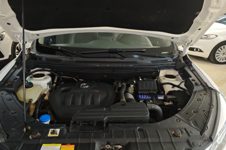 Used Dongfeng Aeolus AX5 2017 1.4T Automatic Quyue Model Engine Bay