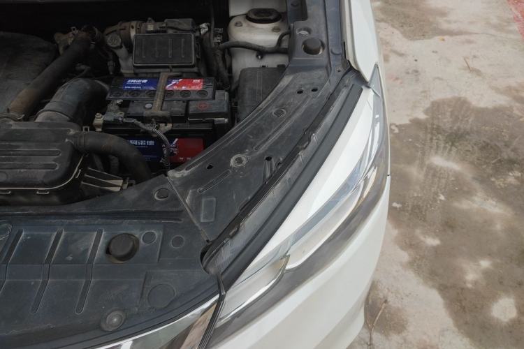 Used Dongfeng Aeolus AX5 2017 1.4T Manual Fun Edition Engine Bay Left