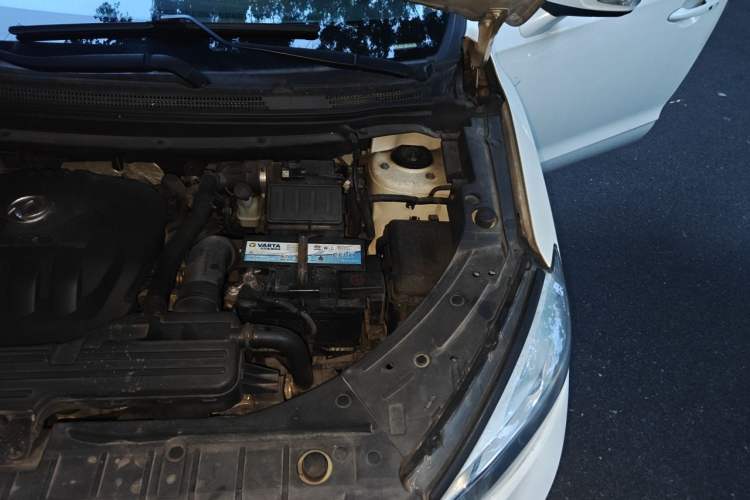 Used Dongfeng Aeolus AX5 2017 1.4T Automatic Fun Edition Engine Bay Left