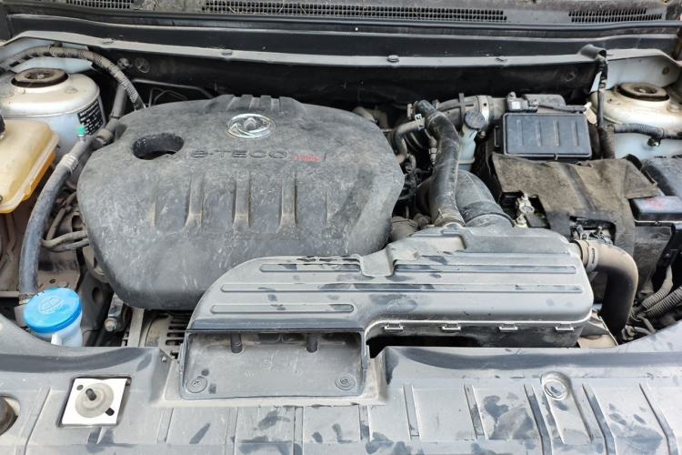 Used Dongfeng Aeolus AX5 2017 1.4T Manual Qushang Model Engine Bay