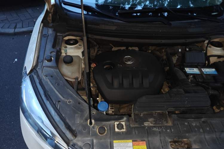Used Dongfeng Aeolus AX5 2017 1.4T Automatic Fun Edition Engine Bay Right