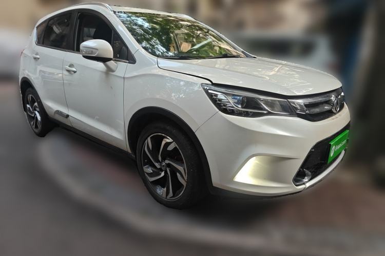 Used Dongfeng Aeolus AX5 2017 1.4T Automatic Fun Edition Front Right 45 Deg