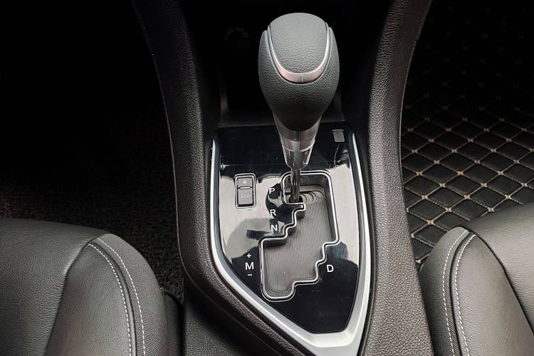 Used Dongfeng Aeolus AX5 2017 1.4T Automatic Fun Edition Gear Lever