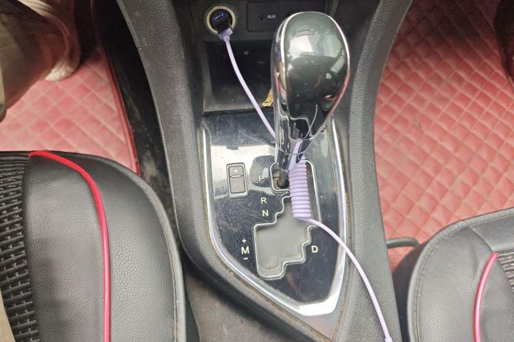 Used Dongfeng Aeolus AX5 2017 1.4T Automatic Qushang Model Gear Lever