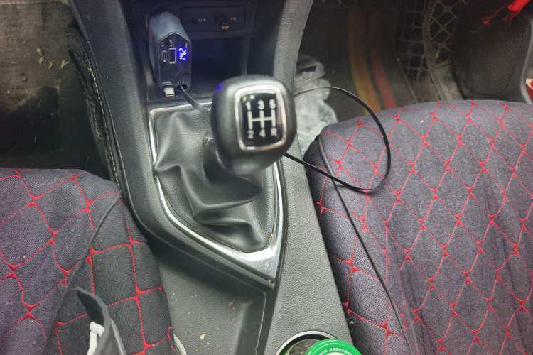 Used Dongfeng Aeolus AX5 2017 1.4T Manual Qushang Model Gear Lever