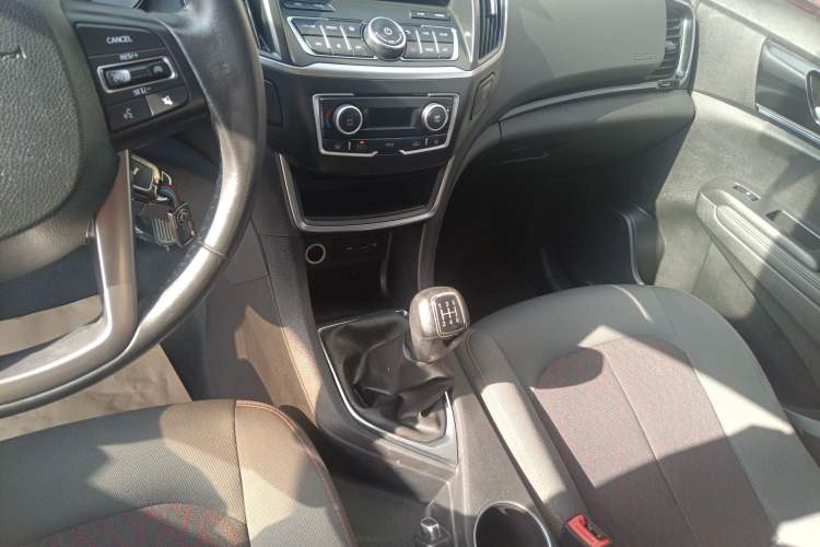 Used Dongfeng Aeolus AX5 2017 1.4T Manual Qushang Model Gear Lever