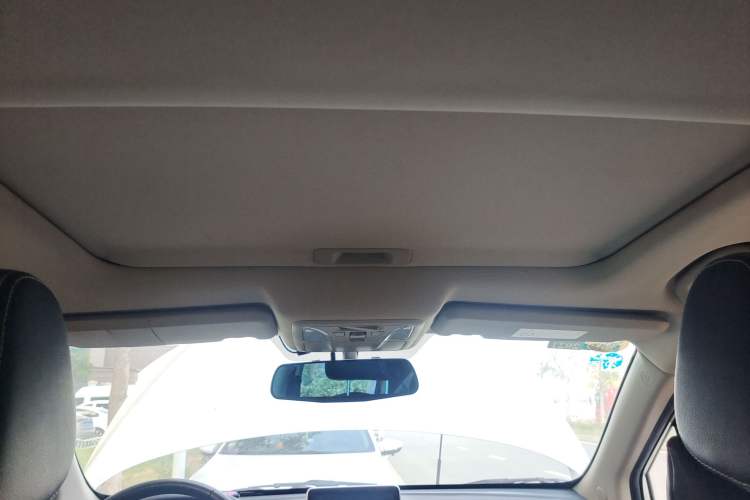 Used Dongfeng Aeolus AX5 2017 1.4T Automatic Fun Edition Headliner