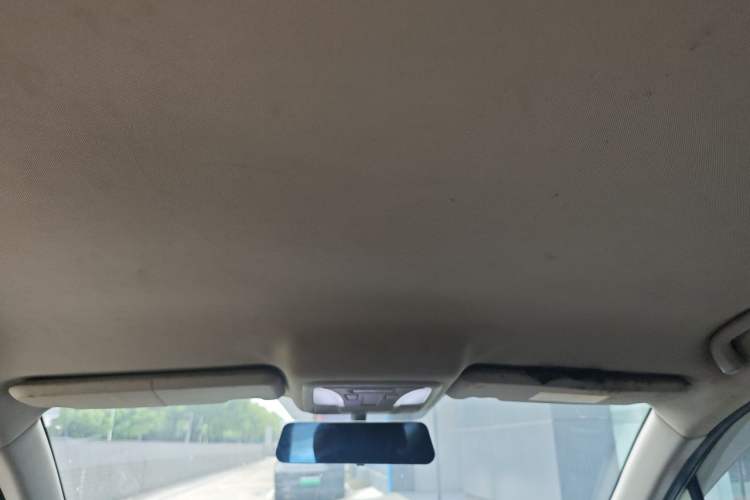 Used Dongfeng Aeolus AX5 2017 1.4T Automatic Qushang Model Headliner
